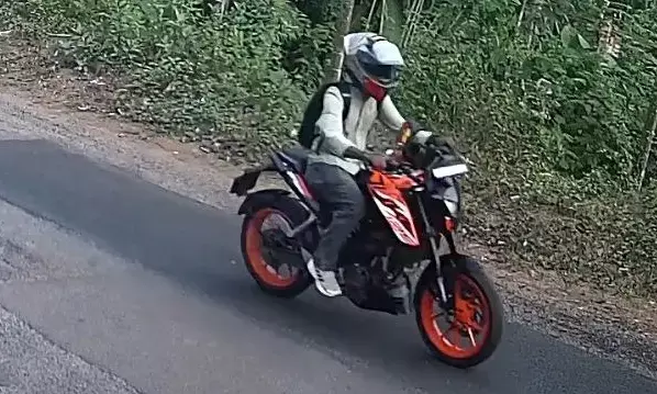 ವಿಟ್ಲ: ಮಗುವಿನ ಕುತ್ತಿಗೆಯಲ್ಲಿದ್ದ ಚಿನ್ನದ ಸರ ಕಸಿದು ಪರಾರಿಯಾದ ಬೈಕ್‌ ಸವಾರ