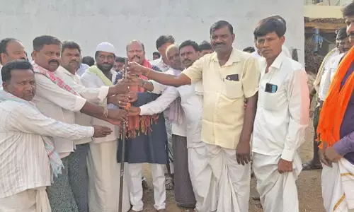 ಸಿರುಗುಪ್ಪ | ಶಾನವಾಸಪುರದಲ್ಲಿ ಸಮುದಾಯ ಭವನ ನಿರ್ಮಾಣಕ್ಕೆ ಶಂಕುಸ್ಥಾಪನೆ: ಶಾಸಕ ಬಿ.ಎಂ. ನಾಗರಾಜ ಚಾಲನೆ