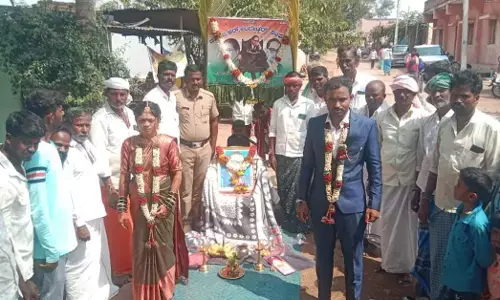 Sandur | ಹುಲಿಕುಂಟೆ ಗ್ರಾಮದಲ್ಲಿ ಅಂಬೇಡ್ಕರ್ ಜಯಂತಿ ಆಚರಣೆ : ನವಜೋಡಿಗಳ ಉಪಸ್ಥಿತಿ