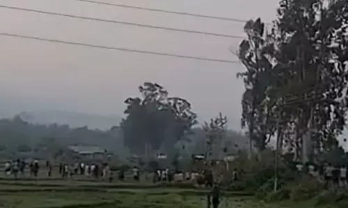 ಮಣಿಪುರದ ಬಿಷ್ಣುಪುರದಲ್ಲಿ ಭದ್ರತಾ ಪಡೆಗಳೊಂದಿಗೆ ಪ್ರತಿಭಟನಾಕಾರರ ಘರ್ಷಣೆ; ನಾಲ್ವರ ಬಂಧನ