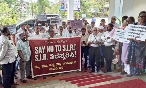 ಉಡುಪಿ: ಎಸ್‌ಐಆರ್ ವಿರೋಧಿಸಿ ‘ನಮ್ಮ ಮತ ನಮ್ಮ ಹಕ್ಕು’ ಒಕ್ಕೂಟದಿಂದ ಪ್ರತಿಭಟನೆ