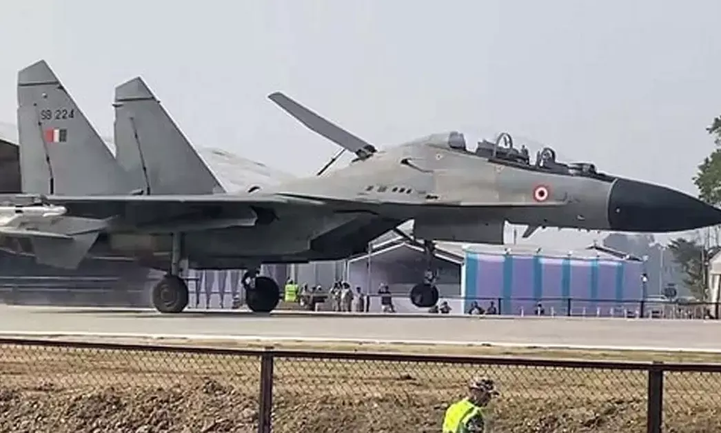 ವಾಯುಪಡೆ ವಿಮಾನ ಹಾರ್ಡ್ ಲ್ಯಾಂಡಿಂಗ್: ಪುಣೆ ವಿಮಾನ ನಿಲ್ದಾಣ ತಾತ್ಕಾಲಿಕ ಬಂದ್