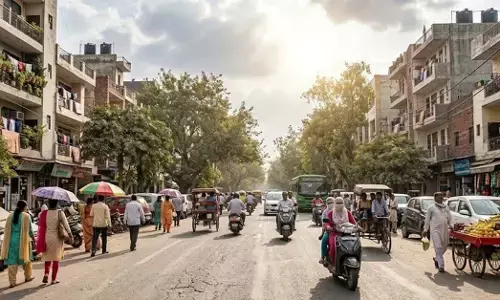 ಒಂದೇ ದಿನ ಸರ್ವಋತು ಹವಾಮಾನಕ್ಕೆ ಸಾಕ್ಷಿಯಾದ ದೆಹಲಿ!