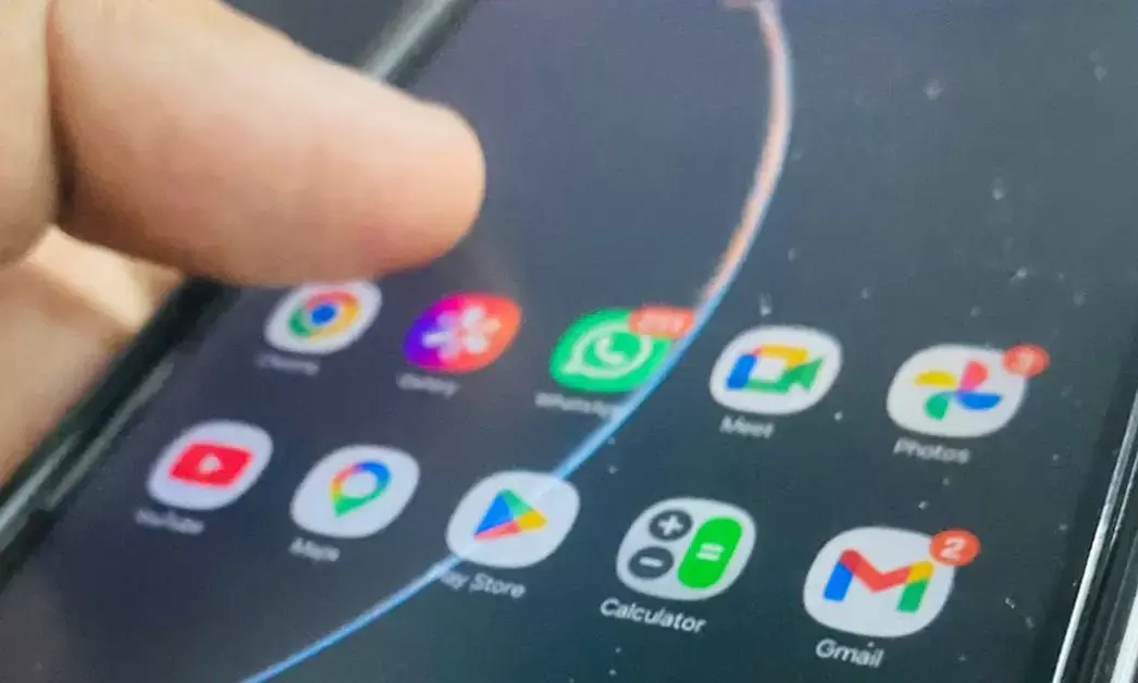 ʼಟ್ಯಾಪ್, ಸ್ವೈಪ್ʼ | ಟಚ್ ಸ್ಕ್ರೀನ್ ಗಳು ನಮ್ಮ ಬೆರಳುಗಳಿಗೆ ಸರಾಗವಾಗಿ ಸ್ಪಂದಿಸುವುದು ಏಕೆ?