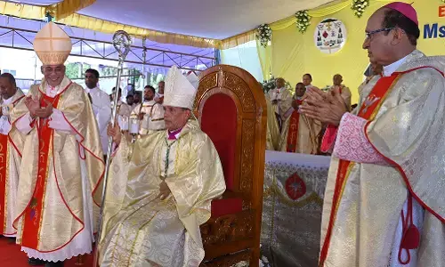 ಉಡುಪಿ ಧರ್ಮಪ್ರಾಂತದ ನೂತನ ಧರ್ಮಾಧ್ಯಕ್ಷರಾಗಿ ಅತಿ ವಂ. ಡಾ.ಲೆಸ್ಲಿ ಕ್ಲಿಫರ್ಡ್ ಡಿಸೋಜಾ ಪೀಠಾರೋಹಣ