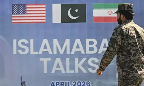 ಪಾಕಿಸ್ತಾನದ ವಿದೇಶಾಂಗ ಸಚಿವರಿಗೆ ಇರಾನ್ ಫೋನ್ ಕರೆ: ಮುಂದಿನ ವಾರ ಇರಾನ್-ಅಮೆರಿಕ ಮಾತುಕತೆ ಸಾಧ್ಯತೆ; ವರದಿ