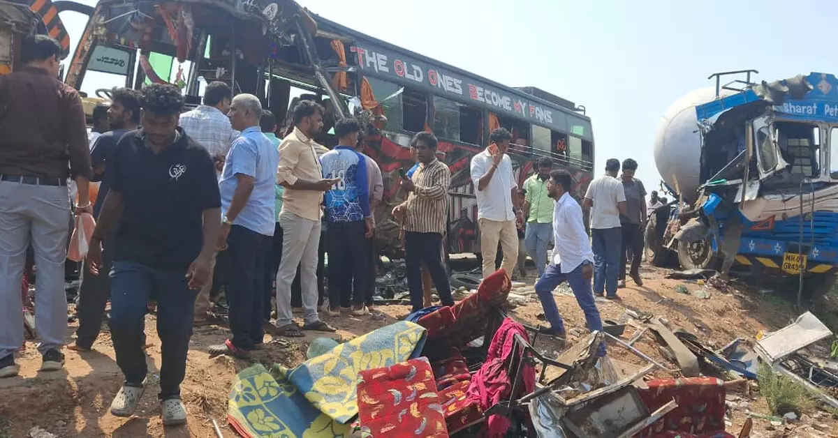 Kundapur | ತ್ರಾಸಿ ಬಳಿ ಕಾಲೇಜು ಪ್ರವಾಸಿ ಬಸ್, ಟ್ಯಾಂಕರ್-ಲಾರಿಗೆ ಢಿಕ್ಕಿ: ಇಬ್ಬರು ಮೃತ್ಯು, ಹಲವರಿಗೆ ಗಾಯ