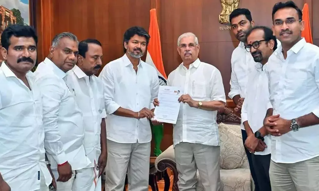 118 ಶಾಸಕರ ಬೆಂಬಲದ ಸಹಿಯೊಂದಿಗೆ ಬನ್ನಿ: ವಿಜಯ್‌ ಗೆ 2 ನೇ ದಿನವೂ ತಮಿಳುನಾಡು ರಾಜ್ಯಪಾಲರಿಂದ ನಿರಾಕರಣೆ