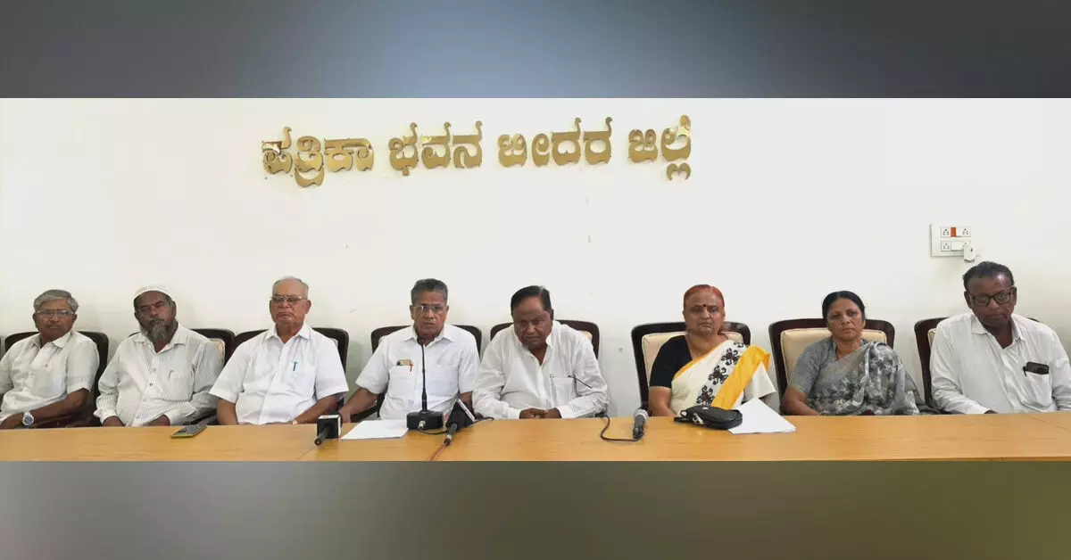 Bidar | ಮೇ 15ರಂದು ಶಹಾಪುರದಲ್ಲಿ ಬಸವಾದಿ ಶರಣರ ಜಾಗೃತಿ ಸಮಾವೇಶ : ಆರ್.ಜಿ.ಶಟಕಾರ್ Bidar | ಮೇ 15ರಂದು ಶಹಾಪುರದಲ್ಲಿ ಬಸವಾದಿ ಶರಣರ ಜಾಗೃತಿ ಸಮಾವೇಶ : ಆರ್.ಜಿ.ಶಟಕಾರ್