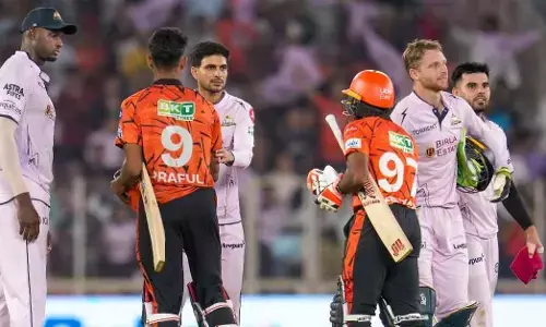 ಪ್ಲೇಆಫ್‌ಗೆ  ಲಗ್ಗೆಯಿಟ್ಟ ಗುಜರಾತ್ ಟೈಟನ್ಸ್ : ಉಳಿದ ಮೂರು ಸ್ಥಾನಕ್ಕೆ ಪೈಪೋಟಿ
