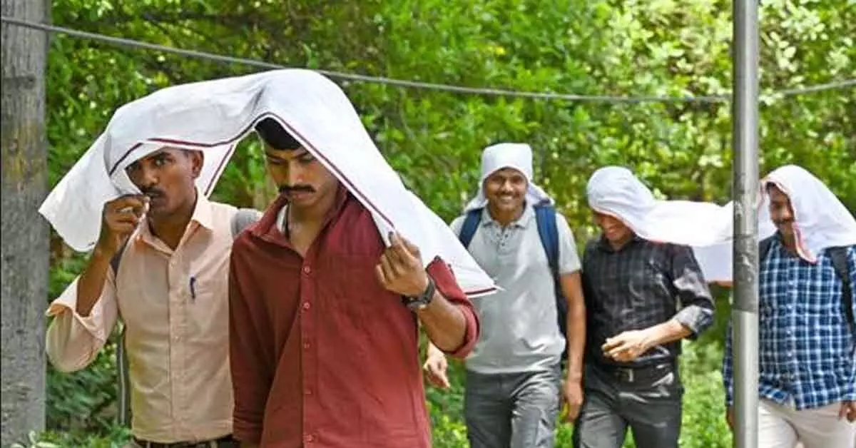 ರಾಷ್ಟ್ರ ರಾಜಧಾನಿಯಲ್ಲಿ ಮತ್ತಷ್ಟು ಹೆಚ್ಚಿದ ಬಿಸಿಲಿನ ಬೇಗೆ: ಗರಿಷ್ಠ ತಾಪಮಾನ ದಾಖಲು ರಾಷ್ಟ್ರ ರಾಜಧಾನಿಯಲ್ಲಿ ಮತ್ತಷ್ಟು ಹೆಚ್ಚಿದ ಬಿಸಿಲಿನ ಬೇಗೆ: ಗರಿಷ್ಠ ತಾಪಮಾನ ದಾಖಲು