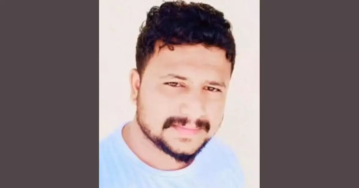 ಮದ್ದೂರು | ಬೈಕಿನಲ್ಲಿ ತೆರಳುತ್ತಿದ್ದ ಯುವಕನನ್ನು ಅಡ್ಡಗಟ್ಟಿ ಕೊಲೆ ಮದ್ದೂರು | ಬೈಕಿನಲ್ಲಿ ತೆರಳುತ್ತಿದ್ದ ಯುವಕನನ್ನು ಅಡ್ಡಗಟ್ಟಿ ಕೊಲೆ