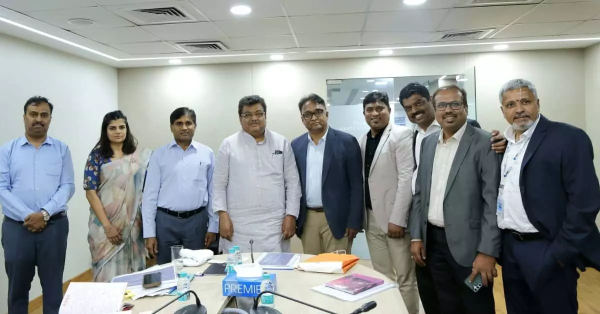 6 ಸಾವಿರ ಕೋಟಿ ರೂ.ಹೂಡಿಕೆಗೆ ಆ್ಯಕ್ಸಿಸ್ಕೇಡ್ಸ್ ಏರೊಸ್ಪೇಸ್ ಒಲವು: ಸಚಿವ ಎಂ.ಬಿ.ಪಾಟೀಲ್ 6 ಸಾವಿರ ಕೋಟಿ ರೂ.ಹೂಡಿಕೆಗೆ ಆ್ಯಕ್ಸಿಸ್ಕೇಡ್ಸ್ ಏರೊಸ್ಪೇಸ್ ಒಲವು: ಸಚಿವ ಎಂ.ಬಿ.ಪಾಟೀಲ್