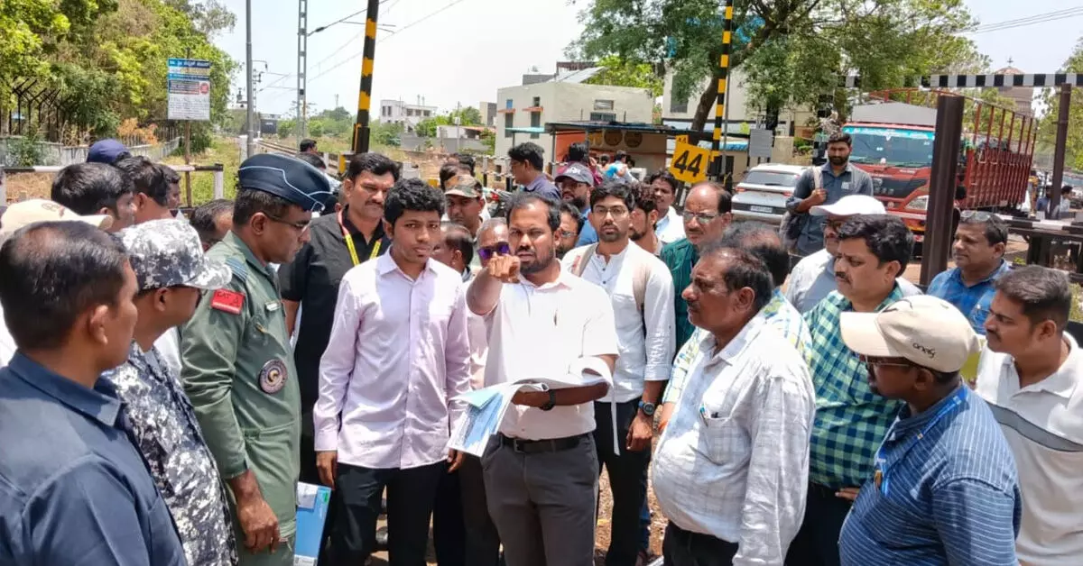 ರೈಲ್ವೆ ಕೆಳ ಸೇತುವೆ ಕಾಮಗಾರಿ ಎಂಟು ತಿಂಗಳಲ್ಲಿ ಪ್ರಾರಂಭ : ಸಂಸದ ಸಾಗರ್ ಖಂಡ್ರೆ ರೈಲ್ವೆ ಕೆಳ ಸೇತುವೆ ಕಾಮಗಾರಿ ಎಂಟು ತಿಂಗಳಲ್ಲಿ ಪ್ರಾರಂಭ : ಸಂಸದ ಸಾಗರ್ ಖಂಡ್ರೆ