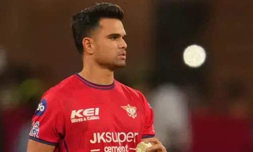 ಲಕ್ನೊ ತಂಡಕ್ಕೆ ಪಾದಾರ್ಪಣೆಗೈದ ಅರ್ಜುನ್ ತೆಂಡುಲ್ಕರ್, ಮಾರ್ಷ್ ಅಲಭ್ಯ