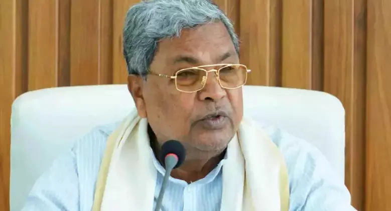 ಶಾಸಕರ ಅಭಿಪ್ರಾಯ ಪಡೆದು ನಿರ್ಧಾರ ಮಾಡುವಂತೆ ಸಿಎಂಗೆ ಆಪ್ತ ಸಚಿವರ ಒತ್ತಡ ಶಾಸಕರ ಅಭಿಪ್ರಾಯ ಪಡೆದು ನಿರ್ಧಾರ ಮಾಡುವಂತೆ ಸಿಎಂಗೆ ಆಪ್ತ ಸಚಿವರ ಒತ್ತಡ