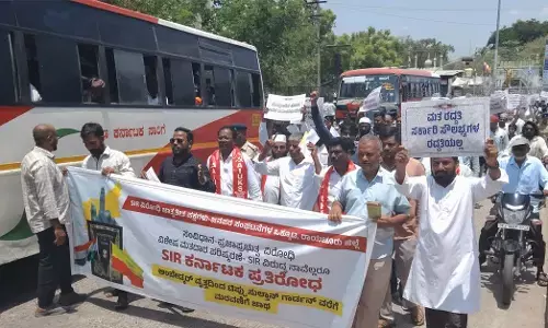 Raichur | ಎಸ್ಐಆರ್ ಪ್ರಕ್ರಿಯೆ ವಿರೋಧಿಸಿ ಬೃಹತ್ ಪ್ರತಿಭಟನೆ