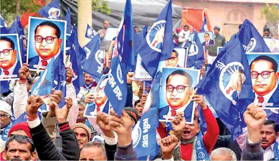 ದಲಿತ ರಾಜಕೀಯದ ಭವಿಷ್ಯ: ನಾಯಕತ್ವದ ಬಿಕ್ಕಟ್ಟು ಮತ್ತು ಸಾಮಾಜಿಕ ಚಳವಳಿಗಳ ಮೌನ ದಲಿತ ರಾಜಕೀಯದ ಭವಿಷ್ಯ: ನಾಯಕತ್ವದ ಬಿಕ್ಕಟ್ಟು ಮತ್ತು ಸಾಮಾಜಿಕ ಚಳವಳಿಗಳ ಮೌನ