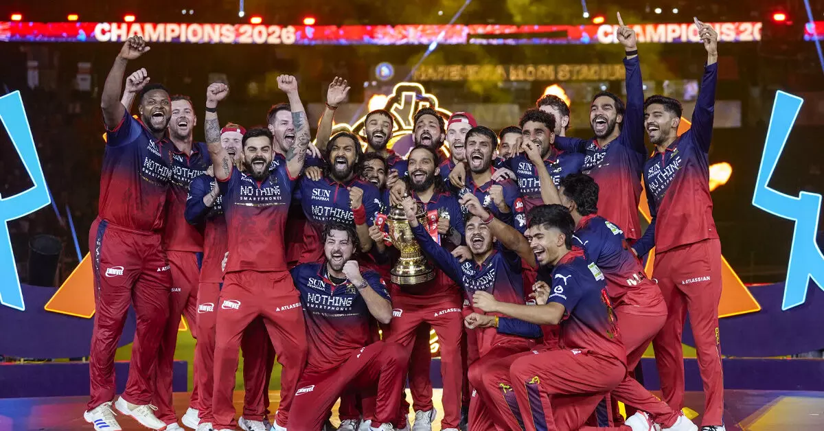 ಬೆಂಗಳೂರಿನಲ್ಲಿ ವಿಜಯೋತ್ಸವವಿಲ್ಲ: RCB ನಿರ್ಧಾರ ಬೆಂಗಳೂರಿನಲ್ಲಿ ವಿಜಯೋತ್ಸವವಿಲ್ಲ: RCB ನಿರ್ಧಾರ