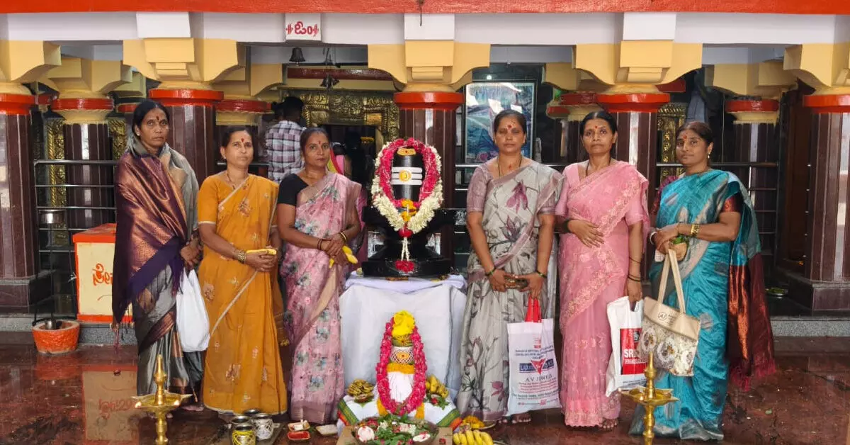 Sedam | ಡಾ.ಶರಣಪ್ರಕಾಶ್ ಪಾಟೀಲರಿಗೆ ಡಿಸಿಎಂ ಸ್ಥಾನ ನೀಡುವಂತೆ ಮಹಿಳಾ ಘಟಕದಿಂದ ವಿಶೇಷ ಪೂಜೆ Sedam | ಡಾ.ಶರಣಪ್ರಕಾಶ್ ಪಾಟೀಲರಿಗೆ ಡಿಸಿಎಂ ಸ್ಥಾನ ನೀಡುವಂತೆ ಮಹಿಳಾ ಘಟಕದಿಂದ ವಿಶೇಷ ಪೂಜೆ