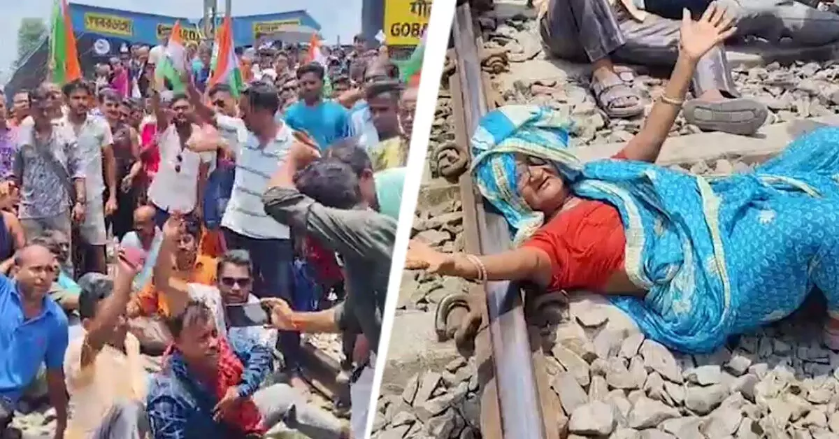 ಪಶ್ಚಿಮಬಂಗಾಳ: ತೆರವು ಕಾರ್ಯಾಚರಣೆ ವಿರೋಧಿಸಿ ಬೀದಿ ಬದಿ ವ್ಯಾಪಾರಿಗಳಿಂದ ರೈಲ್ ರೋಕೋ ಪಶ್ಚಿಮಬಂಗಾಳ: ತೆರವು ಕಾರ್ಯಾಚರಣೆ ವಿರೋಧಿಸಿ ಬೀದಿ ಬದಿ ವ್ಯಾಪಾರಿಗಳಿಂದ ರೈಲ್ ರೋಕೋ