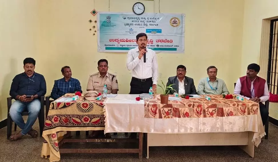 ನಿಷ್ಠೆ ಇದ್ದಲ್ಲಿ ಯಶಸ್ವಿ ಉದ್ಯಮ ಸಾಧ್ಯ: ಎಡಿಸಿ ಅಬೀದ್ ಗದ್ಯಾಳ್ ನಿಷ್ಠೆ ಇದ್ದಲ್ಲಿ ಯಶಸ್ವಿ ಉದ್ಯಮ ಸಾಧ್ಯ: ಎಡಿಸಿ ಅಬೀದ್ ಗದ್ಯಾಳ್