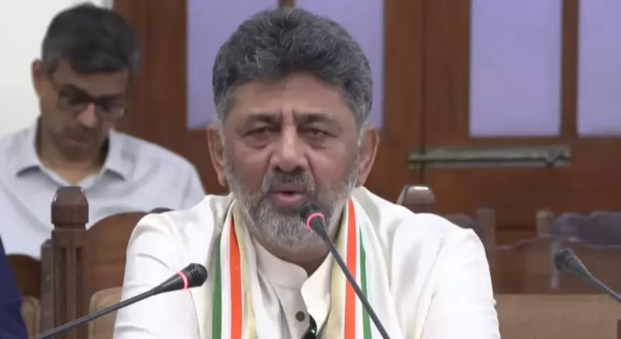 ಎಲ್ಲ ವಿದ್ಯಾರ್ಥಿಗಳಿಗೆ ಉಚಿತ ಬಸ್ ಪಾಸ್ : ಸಿಎಂ ಡಿ.ಕೆ.ಶಿವಕುಮಾರ್ ಘೋಷಣೆ ಎಲ್ಲ ವಿದ್ಯಾರ್ಥಿಗಳಿಗೆ ಉಚಿತ ಬಸ್ ಪಾಸ್ : ಸಿಎಂ ಡಿ.ಕೆ.ಶಿವಕುಮಾರ್ ಘೋಷಣೆ