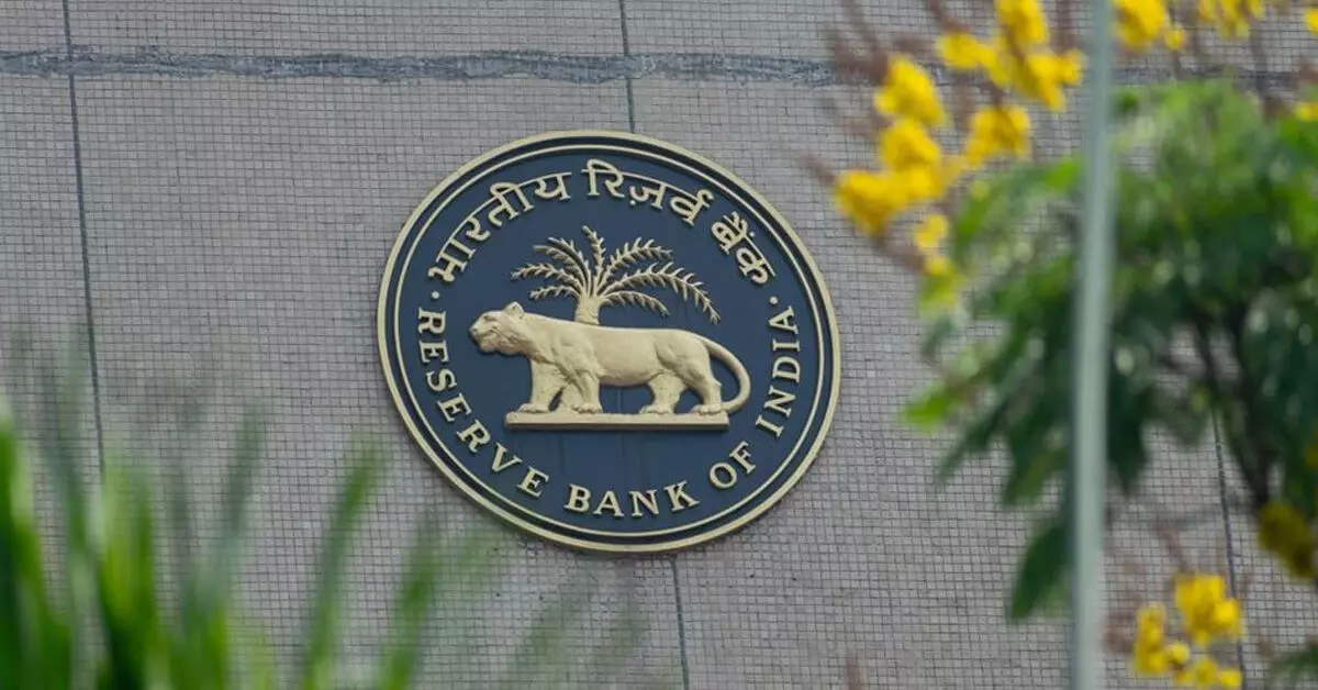 RBI ರೆಪೊ ದರ ಹೆಚ್ಚಿಸದೆ ಯಥಾಸ್ಥಿತಿ ಕಾಯ್ದುಕೊಳ್ಳಲು ಕಾರಣಗಳೇನು? RBI ರೆಪೊ ದರ ಹೆಚ್ಚಿಸದೆ ಯಥಾಸ್ಥಿತಿ ಕಾಯ್ದುಕೊಳ್ಳಲು ಕಾರಣಗಳೇನು?