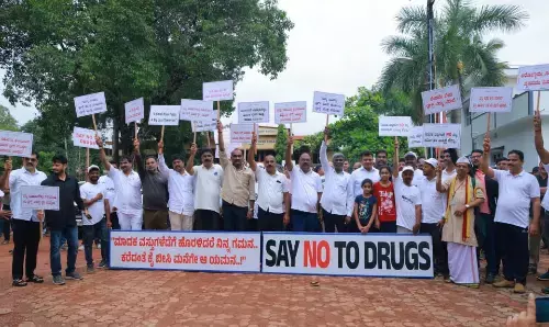 ಬ್ರಹ್ಮಾವರದಲ್ಲಿ ಮಾದಕ ವ್ಯಸನಗಳ ವಿರುದ್ಧ ಜಾಗೃತಿ ನಡಿಗೆ