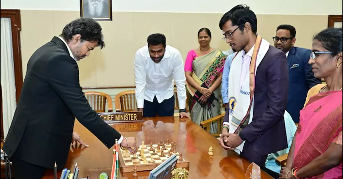 ನಾರ್ವೆ ಚೆಸ್ ಚಾಂಪಿಯನ್ ಪ್ರಜ್ಞಾನಂದಗೆ 50 ಲಕ್ಷ ರೂ. ಬಹುಮಾನ ನಾರ್ವೆ ಚೆಸ್ ಚಾಂಪಿಯನ್ ಪ್ರಜ್ಞಾನಂದಗೆ 50 ಲಕ್ಷ ರೂ. ಬಹುಮಾನ