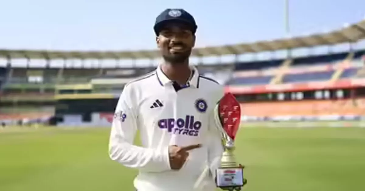 ಮೊದಲ ಪಂದ್ಯದಲ್ಲೇ ಪಂದ್ಯಶ್ರೇಷ್ಠ ಪ್ರಶಸ್ತಿ ಗೆದ್ದ ಭಾರತದ 9ನೇ ಆಟಗಾರ ಮಾನವ್ ಸುಥರ್ ಮೊದಲ ಪಂದ್ಯದಲ್ಲೇ ಪಂದ್ಯಶ್ರೇಷ್ಠ ಪ್ರಶಸ್ತಿ ಗೆದ್ದ ಭಾರತದ 9ನೇ ಆಟಗಾರ ಮಾನವ್ ಸುಥರ್
