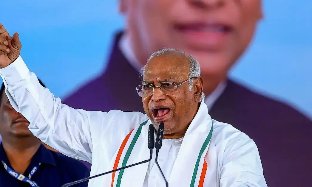 ಉಜ್ವಲ್ ಯೋಜನೆಯಡಿ ಸಬ್ಸಿಡಿ ಸಿಲಿಂಡರ್ ಗಳ ಕಡಿತ: ಕಾಂಗ್ರೆಸ್ ಟೀಕೆ