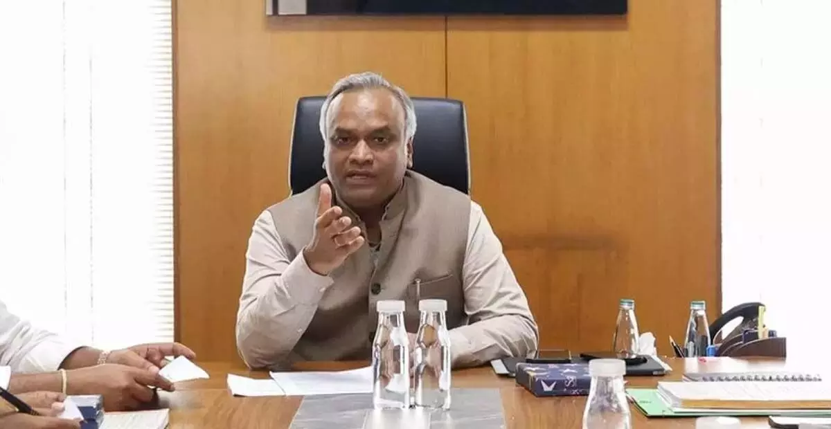 ಪ್ರಧಾನಿ ಮೋದಿ 12 ವರ್ಷಗಳಲ್ಲಿನ 12 ಸಾಧನೆಗಳನ್ನು ಹೇಳಲಿ : ಪ್ರಿಯಾಂಕ್ ಖರ್ಗೆ ಪ್ರಧಾನಿ ಮೋದಿ 12 ವರ್ಷಗಳಲ್ಲಿನ 12 ಸಾಧನೆಗಳನ್ನು ಹೇಳಲಿ : ಪ್ರಿಯಾಂಕ್ ಖರ್ಗೆ