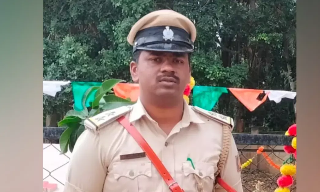 ಧಾರವಾಡದಲ್ಲಿ ಜೈಲರ್ ಆತ್ಮಹತ್ಯೆ; ʼಡಿಜಿಪಿ ಅಲೋಕ್ ಕುಮಾರ್ ಕಾರಣʼ ಎಂದು ಆರೋಪಿಸಿದ ಮೃತರ ಪತ್ನಿ