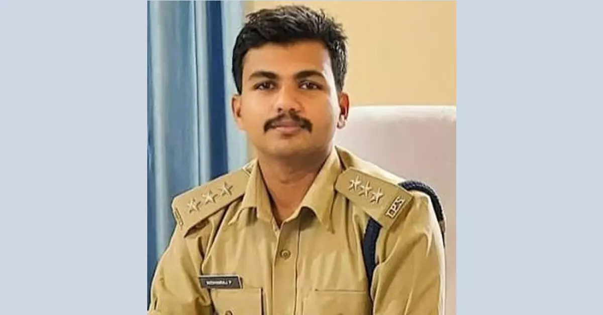 ಕಾಸರಗೋಡು ಜಿಲ್ಲಾ ನೂತನ ಎಸ್ಪಿಯಾಗಿ ನಿತಿನ್ ರಾಜ್ ನೇಮಕ ಕಾಸರಗೋಡು ಜಿಲ್ಲಾ ನೂತನ ಎಸ್ಪಿಯಾಗಿ ನಿತಿನ್ ರಾಜ್ ನೇಮಕ