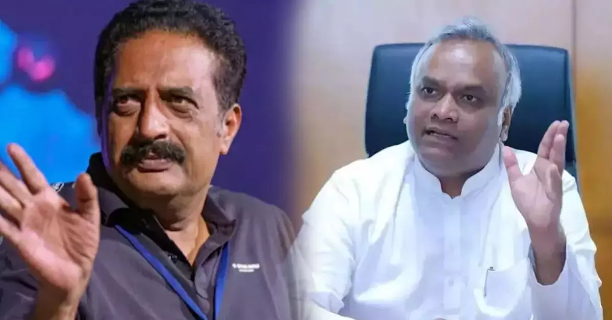 ಧರ್ಮಸ್ಥಳ ಪ್ರಕರಣ | ನಟ ಪ್ರಕಾಶ್ ರಾಜ್ ಹೆಸರು ಪ್ರಸ್ತಾಪ ಆದ ಕೂಡಲೇ ಕ್ರಿಮಿನಲ್ ಅಲ್ಲ : ಗೃಹ ಸಚಿವ ಪ್ರಿಯಾಂಕ್ ಖರ್ಗೆ ಧರ್ಮಸ್ಥಳ ಪ್ರಕರಣ | ನಟ ಪ್ರಕಾಶ್ ರಾಜ್ ಹೆಸರು ಪ್ರಸ್ತಾಪ ಆದ ಕೂಡಲೇ ಕ್ರಿಮಿನಲ್ ಅಲ್ಲ : ಗೃಹ ಸಚಿವ ಪ್ರಿಯಾಂಕ್ ಖರ್ಗೆ