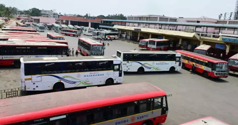 ವಿದ್ಯಾರ್ಥಿಗಳಿಗೆ ಉಚಿತ ಬಸ್ಪಾಸ್ ವಿತರಣೆಗೆ ಆದೇಶ ವಿದ್ಯಾರ್ಥಿಗಳಿಗೆ ಉಚಿತ ಬಸ್ಪಾಸ್ ವಿತರಣೆಗೆ ಆದೇಶ