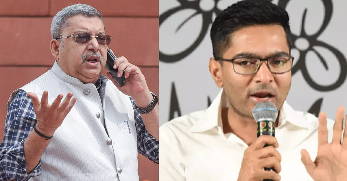 ‘ನಾನು ಅಥವಾ ಆತ’ ಹೇಳಿಕೆ ಬಳಿಕ ಯು-ಟರ್ನ್: ಅಭಿಷೇಕ್ ನನ್ನ ಪುತ್ರನಿದ್ದಂತೆ ಎಂದ ಕಲ್ಯಾಣ್ ಬ್ಯಾನರ್ಜಿ ‘ನಾನು ಅಥವಾ ಆತ’ ಹೇಳಿಕೆ ಬಳಿಕ ಯು-ಟರ್ನ್: ಅಭಿಷೇಕ್ ನನ್ನ ಪುತ್ರನಿದ್ದಂತೆ ಎಂದ ಕಲ್ಯಾಣ್ ಬ್ಯಾನರ್ಜಿ