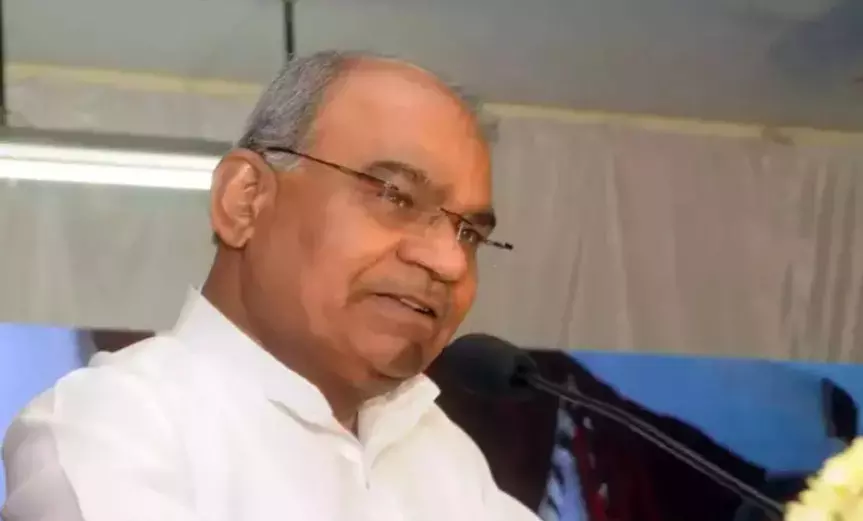 ಸರಕಾರ ನೆಲದ ಭಾಷೆಗೆ ಆದ್ಯತೆ ನೀಡುವ ಭಾಷಾ ನೀತಿ ರೂಪಿಸಲಿ : ಪ್ರೊ.ಎಸ್.ಜಿ.ಸಿದ್ದರಾಮಯ್ಯ ಸರಕಾರ ನೆಲದ ಭಾಷೆಗೆ ಆದ್ಯತೆ ನೀಡುವ ಭಾಷಾ ನೀತಿ ರೂಪಿಸಲಿ : ಪ್ರೊ.ಎಸ್.ಜಿ.ಸಿದ್ದರಾಮಯ್ಯ