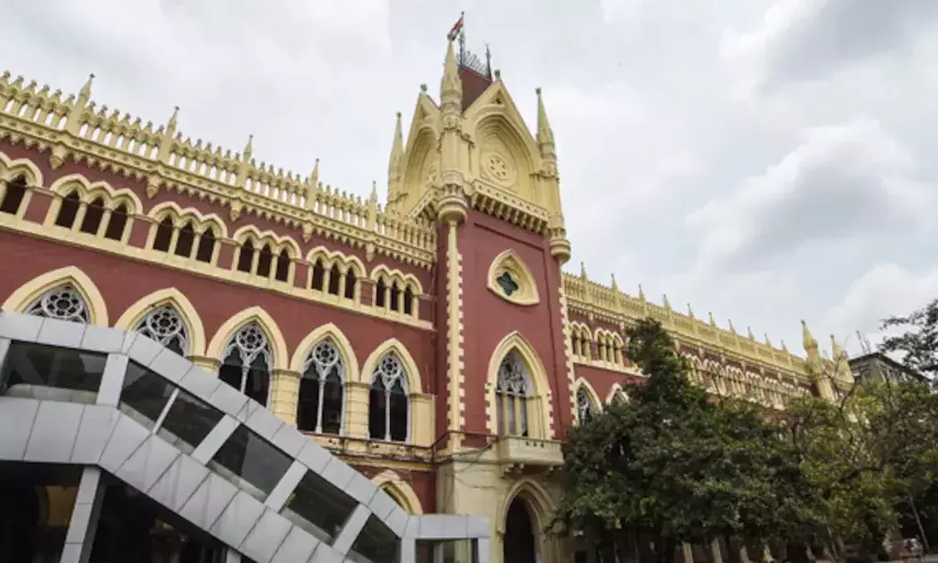 West Bengal | ಬಂಡಾಯ TMC ಶಾಸಕನನ್ನು ವಿಪಕ್ಷ ನಾಯಕನನ್ನಾಗಿ ನೇಮಿಸಿದ ಸ್ಪೀಕರ್ ಕ್ರಮಕ್ಕೆ ಕಲ್ಕತ್ತಾ ಹೈಕೋರ್ಟ್ ತರಾಟೆ