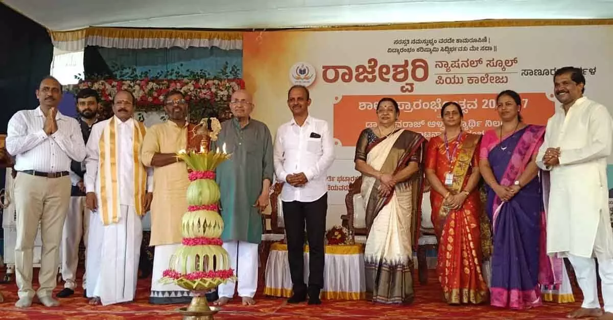 ಸಂಸ್ಕಾರಯುತ ವಿದ್ಯಾರ್ಥಿಗಳ ನಿರ್ಮಾಣ ಶಿಕ್ಷಣ ಸಂಸ್ಥೆಗಳ ಮೂಲ ಉದ್ದೇಶವಾಗಬೇಕು : ಲಲಿತಕೀರ್ತಿ ಭಟ್ಟಾರಕ ಸ್ವಾಮೀಜಿ ಸಂಸ್ಕಾರಯುತ ವಿದ್ಯಾರ್ಥಿಗಳ ನಿರ್ಮಾಣ ಶಿಕ್ಷಣ ಸಂಸ್ಥೆಗಳ ಮೂಲ ಉದ್ದೇಶವಾಗಬೇಕು : ಲಲಿತಕೀರ್ತಿ ಭಟ್ಟಾರಕ ಸ್ವಾಮೀಜಿ