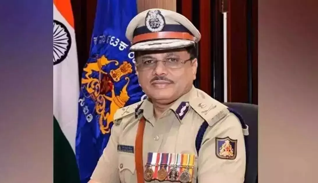 ಒಪ್ಪಿಗೆಯಿಲ್ಲದ ಖಾಸಗಿ ವೀಡಿಯೊ-ಫೋಟೊ ಪ್ರಸಾರಕ್ಕೆ ಕಡಿವಾಣ: ಪೊಲೀಸ್ ಇಲಾಖೆ ಹೊಸ ಮಾರ್ಗಸೂಚಿ ಒಪ್ಪಿಗೆಯಿಲ್ಲದ ಖಾಸಗಿ ವೀಡಿಯೊ-ಫೋಟೊ ಪ್ರಸಾರಕ್ಕೆ ಕಡಿವಾಣ: ಪೊಲೀಸ್ ಇಲಾಖೆ ಹೊಸ ಮಾರ್ಗಸೂಚಿ