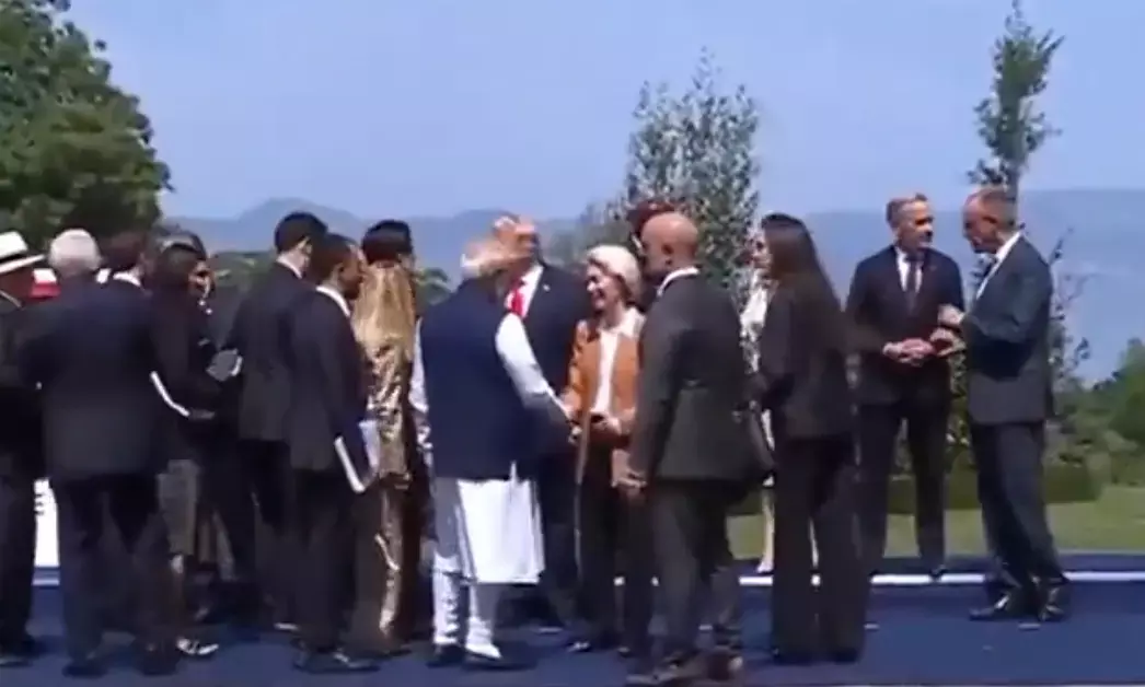 G7 Summit 2026 | ‘ನಾವೀಗ ಅತ್ಯಂತ ಪ್ರಸಿದ್ಧ ಜೋಡಿಗಳು’: ಮೋದಿ ಎದುರು ಮೆಲೋನಿ ಹಾಸ್ಯ ಚಟಾಕಿ