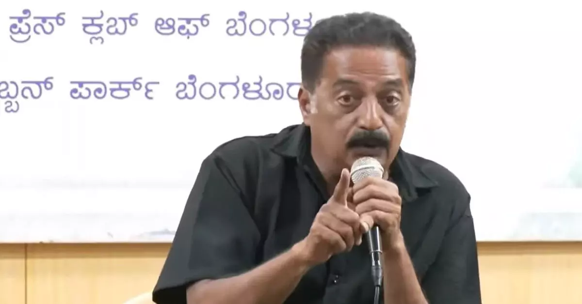 ಮಾರಿಕೊಂಡ ಮಾಧ್ಯಮಗಳಿಗೆ ಹೇಳಿಕೆ ವಿಚಾರ : ಏನು ನಿಮ್ಮ ಪ್ರಾಬ್ಲಮ್? ಎಂದು ನಗು ಮುಖದಲ್ಲಿ ಉತ್ತರಿಸಿದ ಪ್ರಕಾಶ್ ರಾಜ್ ! ಮಾರಿಕೊಂಡ ಮಾಧ್ಯಮಗಳಿಗೆ ಹೇಳಿಕೆ ವಿಚಾರ : ಏನು ನಿಮ್ಮ ಪ್ರಾಬ್ಲಮ್? ಎಂದು ನಗು ಮುಖದಲ್ಲಿ ಉತ್ತರಿಸಿದ ಪ್ರಕಾಶ್ ರಾಜ್ !