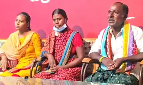 Koppal | ನನ್ನ ಪತ್ನಿಯ ಜೀವ ಉಳಿಸಿ : ಕಿಡ್ನಿ ಚಿಕಿತ್ಸೆಗೆ ನೆರವು ಕೋರಿದ ತಿಮ್ಮಾರೆಡ್ಡಿ