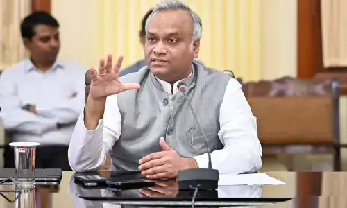 ಗೃಹ ಸಚಿವನಾಗಿ ಮೋಹನ್ ಭಾಗವತ್ ಅವರನ್ನು ಪ್ರಶ್ನೆ ಮಾಡಿದ್ದೇನೆ, ಅವರು ನನಗೆ ಉತ್ತರ ಕೊಡಲಿ : ಪ್ರಿಯಾಂಕ್ ಖರ್ಗೆ