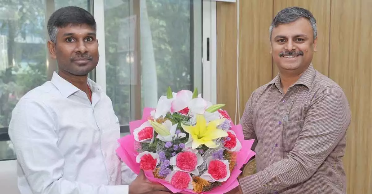 ಕೆಎಸ್ಸಾರ್ಟಿಸಿ ವ್ಯವಸ್ಥಾಪಕ ನಿರ್ದೇಶಕರಾಗಿ ಶಿವಕುಮಾರ್ ಕೆ.ಬಿ. ಅಧಿಕಾರ ಸ್ವೀಕಾರ ಕೆಎಸ್ಸಾರ್ಟಿಸಿ ವ್ಯವಸ್ಥಾಪಕ ನಿರ್ದೇಶಕರಾಗಿ ಶಿವಕುಮಾರ್ ಕೆ.ಬಿ. ಅಧಿಕಾರ ಸ್ವೀಕಾರ