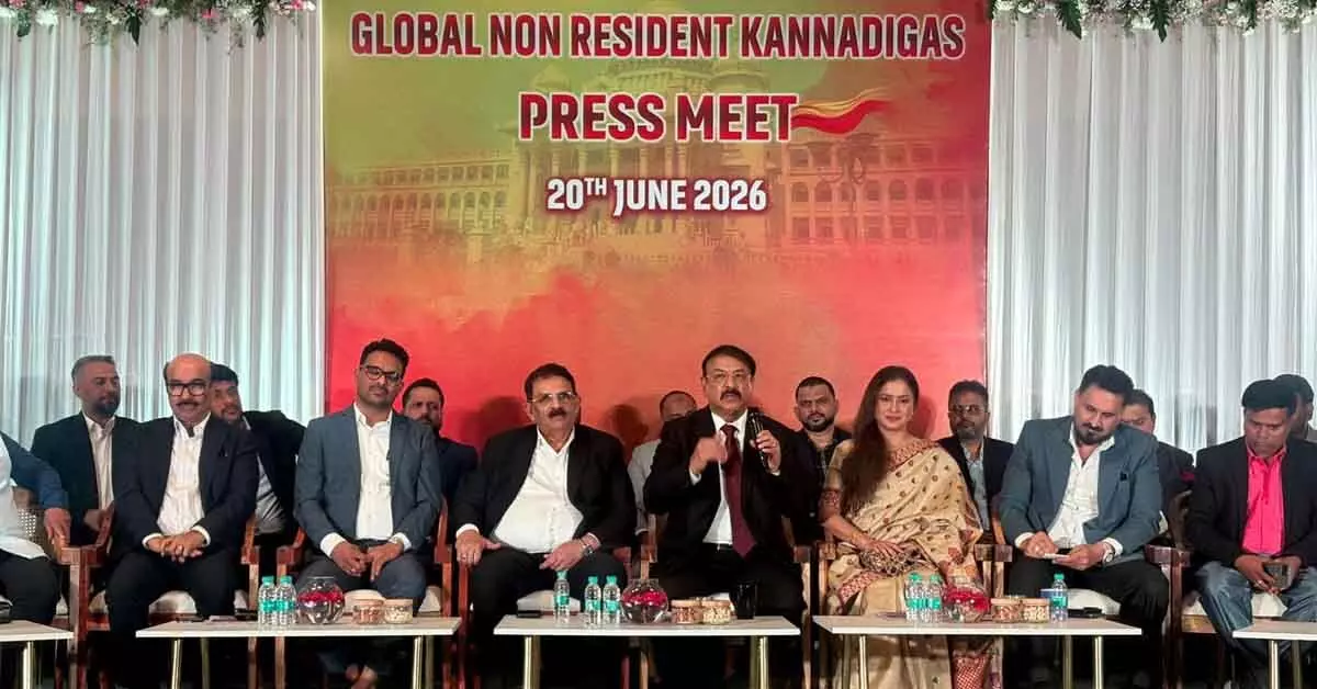 ಅನಿವಾಸಿ ಕನ್ನಡಿಗರ ಹೊಸ ಸಚಿವಾಲಯಕ್ಕೆ ಡಾ.ಆರತಿ ಕೃಷ್ಣ ಅವರನ್ನು ನೇಮಿಸಲು ಜಾಗತಿಕ ಅನಿವಾಸಿ ಕನ್ನಡಿಗರ ಆಗ್ರಹ ಅನಿವಾಸಿ ಕನ್ನಡಿಗರ ಹೊಸ ಸಚಿವಾಲಯಕ್ಕೆ ಡಾ.ಆರತಿ ಕೃಷ್ಣ ಅವರನ್ನು ನೇಮಿಸಲು ಜಾಗತಿಕ ಅನಿವಾಸಿ ಕನ್ನಡಿಗರ ಆಗ್ರಹ