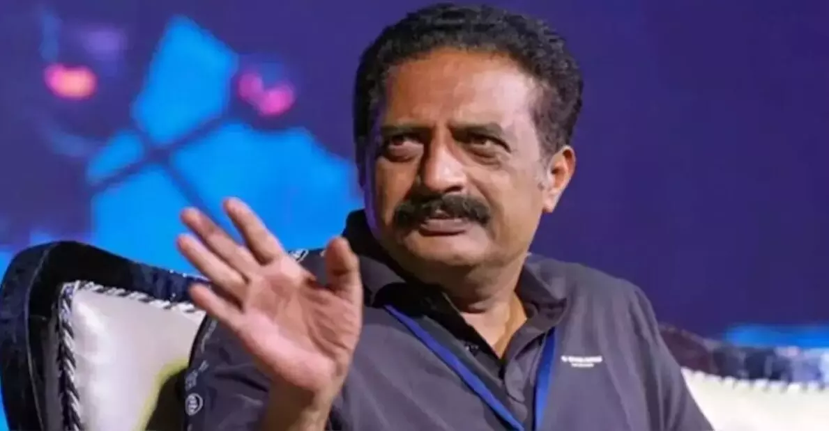 ‘ಬಂಧನ ವಾರಂಟ್’ ಫೇಕ್ ನ್ಯೂಸ್| ಮಾರಿಕೊಂಡವರು ಸುಳ್ಳು ಸುದ್ದಿ ಹರಡುತ್ತಿದ್ದಾರೆ ಎಂದ ನಟ ಪ್ರಕಾಶ್ ರಾಜ್ ‘ಬಂಧನ ವಾರಂಟ್’ ಫೇಕ್ ನ್ಯೂಸ್| ಮಾರಿಕೊಂಡವರು ಸುಳ್ಳು ಸುದ್ದಿ ಹರಡುತ್ತಿದ್ದಾರೆ ಎಂದ ನಟ ಪ್ರಕಾಶ್ ರಾಜ್