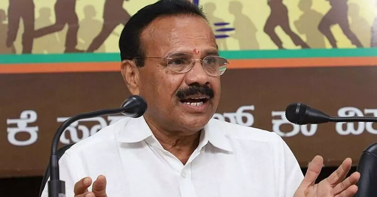 ವಿಧಾನ ಪರಿಷತ್ ಚುನಾವಣೆ | ಪಕ್ಷದ ರಾಜ್ಯ ನಾಯಕರ ಉದಾಸೀನತೆಯೇ ಕಾಂಗ್ರೆಸ್ ಅಭ್ಯರ್ಥಿಯ ಗೆಲುವಿಗೆ ಪ್ರಮುಖ ಕಾರಣ: ಬಿಜೆಪಿ ನಾಯಕ ಡಿ.ವಿ.ಸದಾನಂದಗೌಡ ವಿಧಾನ ಪರಿಷತ್ ಚುನಾವಣೆ | ಪಕ್ಷದ ರಾಜ್ಯ ನಾಯಕರ ಉದಾಸೀನತೆಯೇ ಕಾಂಗ್ರೆಸ್ ಅಭ್ಯರ್ಥಿಯ ಗೆಲುವಿಗೆ ಪ್ರಮುಖ ಕಾರಣ: ಬಿಜೆಪಿ ನಾಯಕ ಡಿ.ವಿ.ಸದಾನಂದಗೌಡ